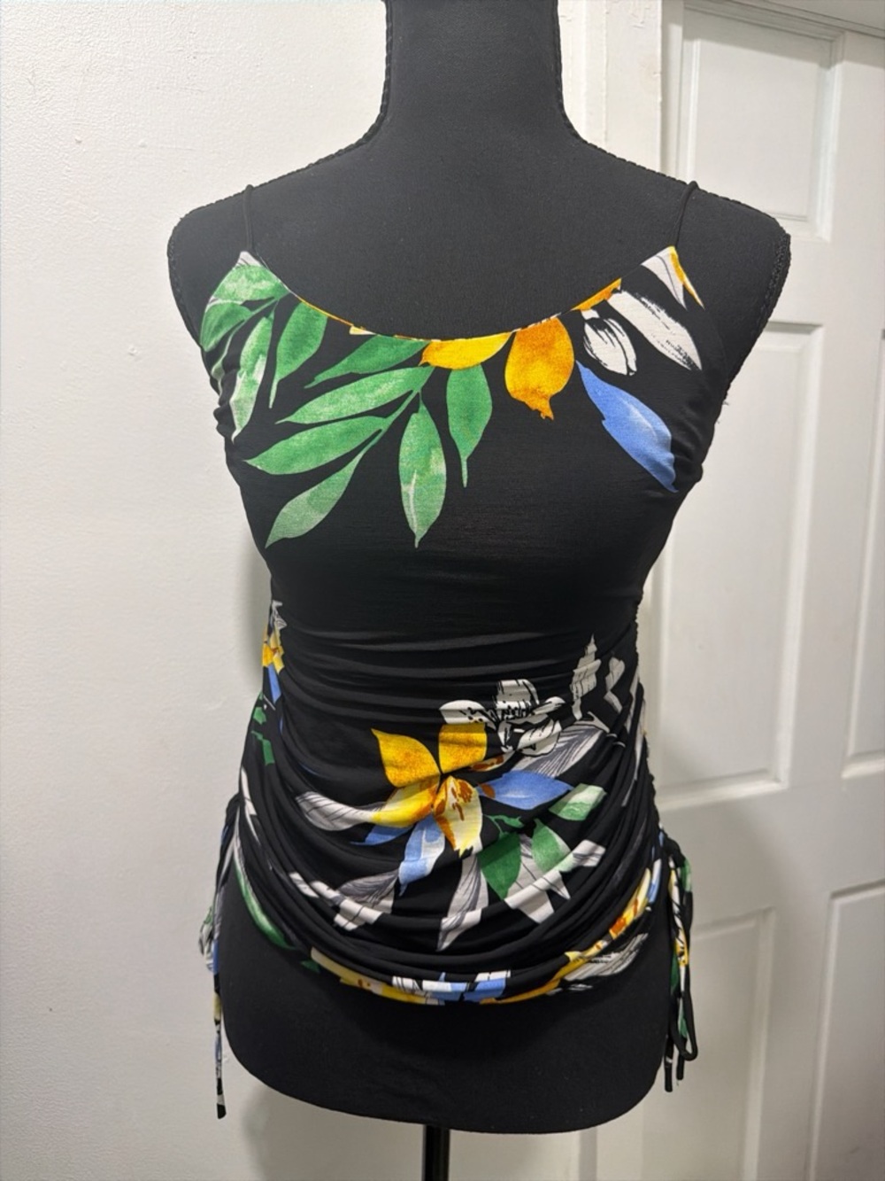 Black Tropical Floral Ruched Cami Tank Top